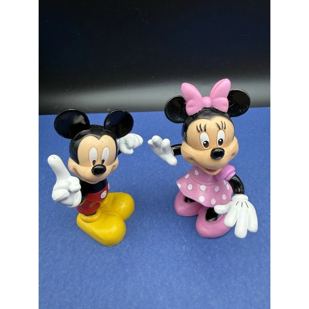 Original Mickey Mouse Clubhouse Deluxe Disney Store Play Set parts and Figurines